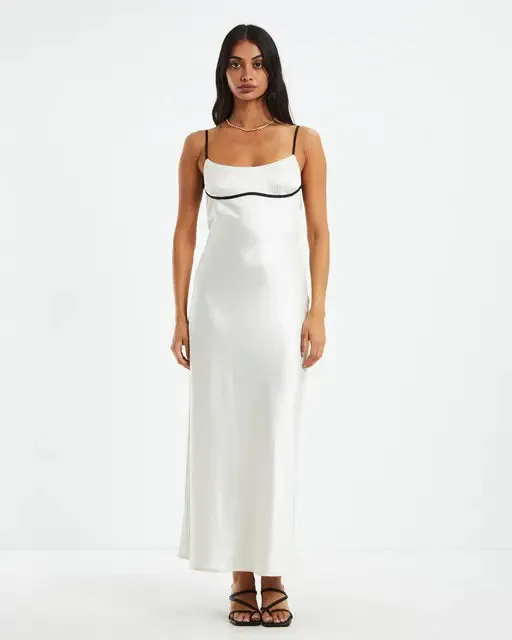 Chic Summer Backless Lace-up Sling Long Dress^