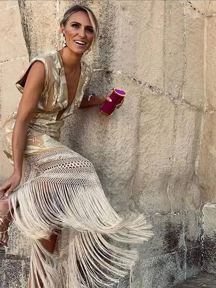 Chic Tassels Patchwork V Neck Dress: Elegant Statement for Women