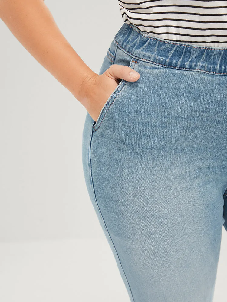 Mom Jeans Straight Very Stretchy Mid Rise Light Wash Jeans