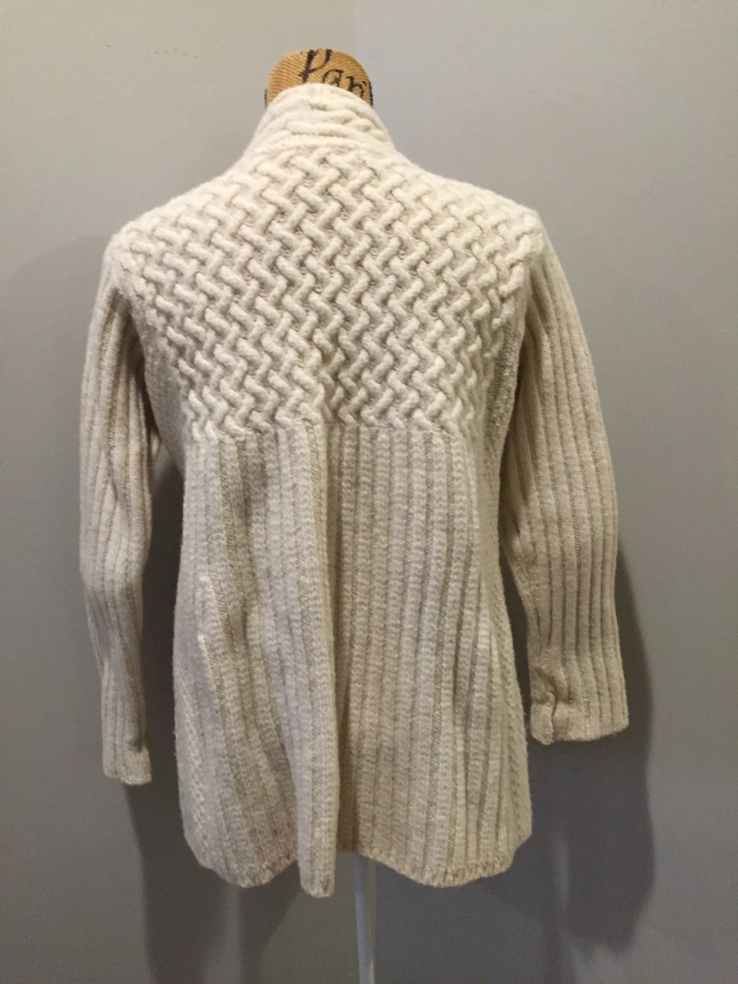 Vintage Inis Crafts 100 % Merino Wool Cardigan
