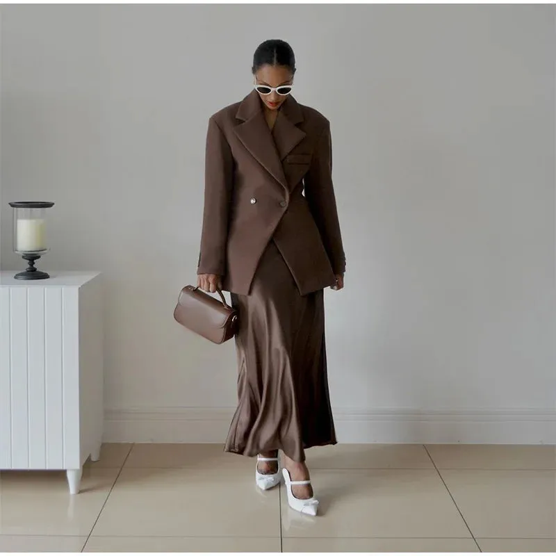 Women's Casual Brown Lapel Blazer with Pockets and Buttoned Cuffs