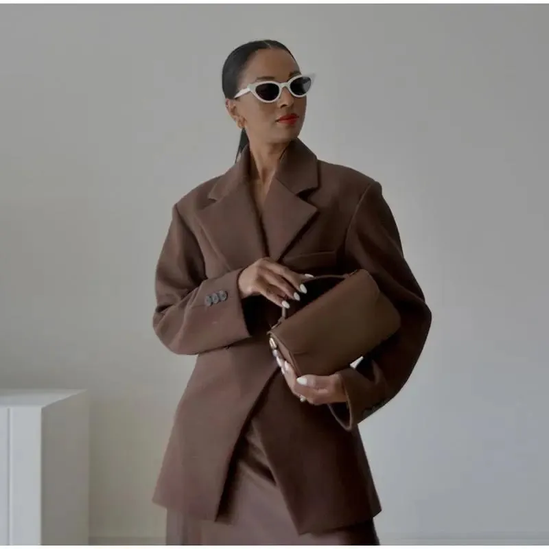Women's Casual Brown Lapel Blazer with Pockets and Buttoned Cuffs
